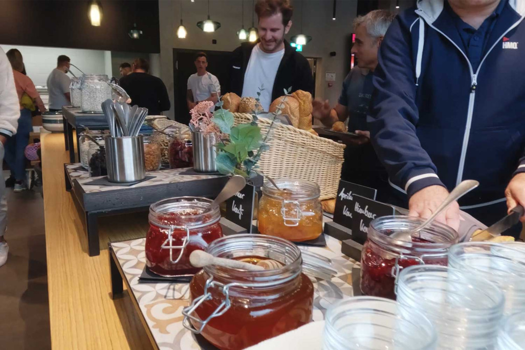 HMQ 50 ans - Brunch au restaurant Share à Arosa