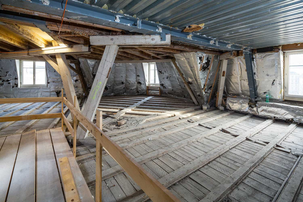 Immeuble commercial à l'intérieur de la Bahnhofplatz à Zurich