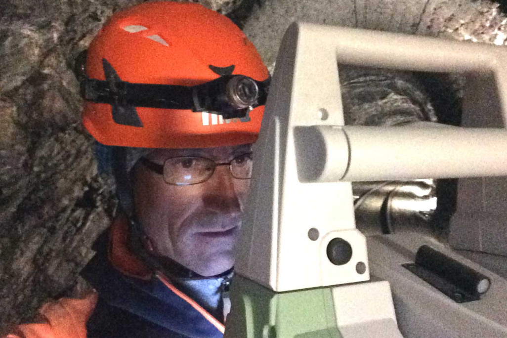 Mesure du tunnel des Chemins de fer rhétiques, HMQ AG