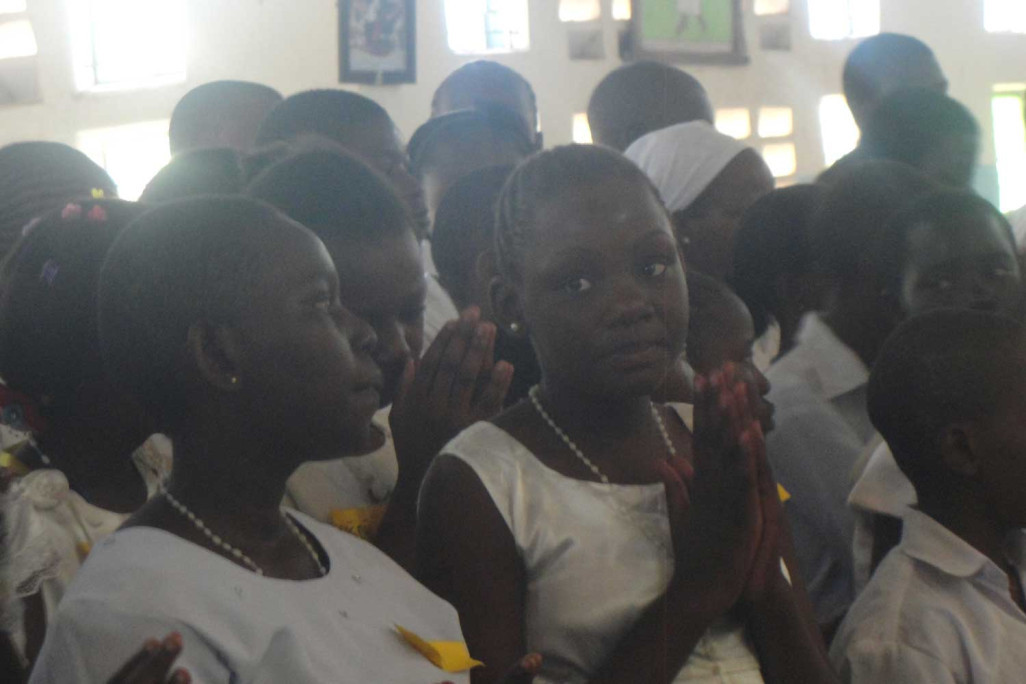 Fondation StarKids, communion de Brenda et Brandy, Mombasa, Kenya