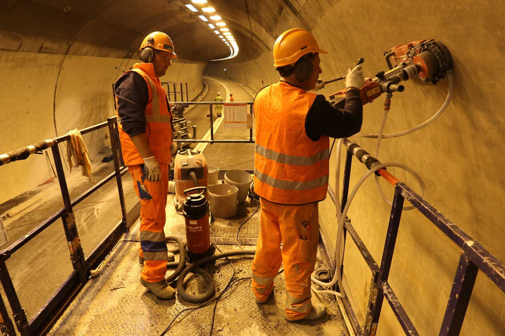 A13 Tunnel de la Viamala, mesure des déformations, HMQ AG