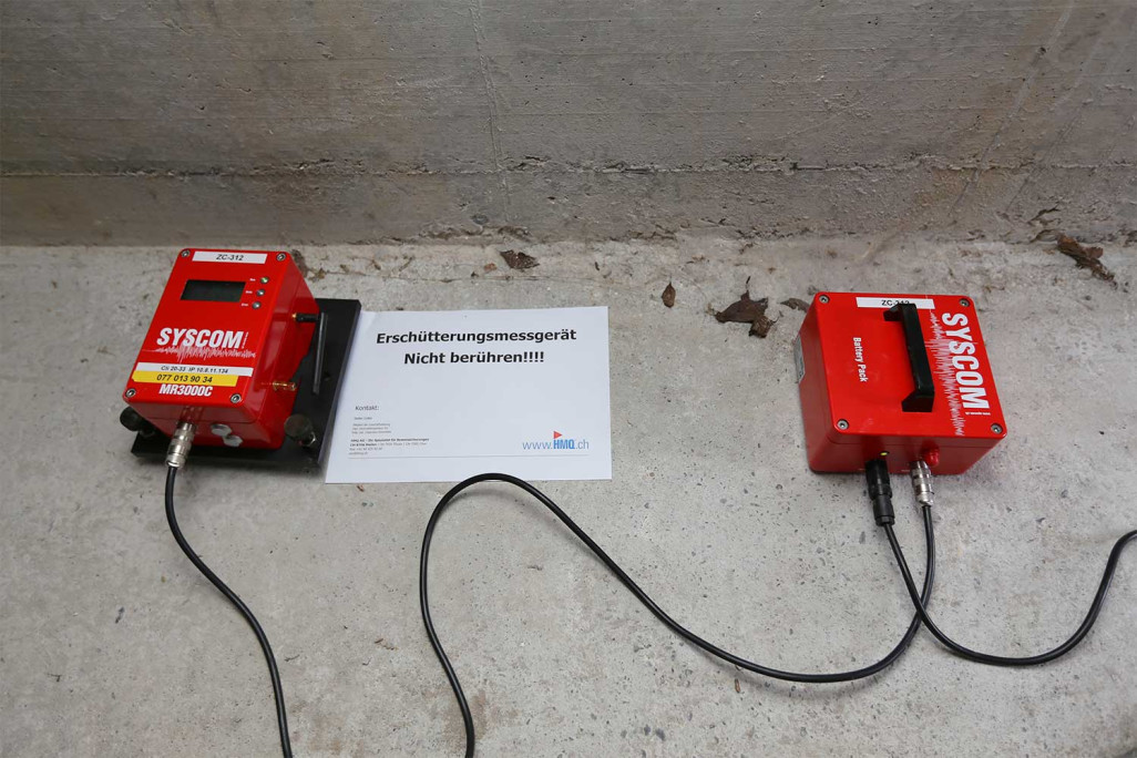 Mesures des vibrations à l'aide d'appareils de mesure des vibrations, HMQ AG