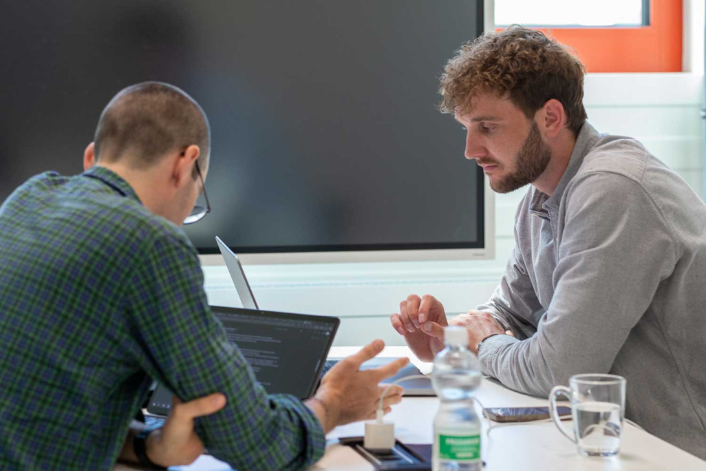 Benjamin Patt et Clemens von Gronau, développement de l'application de conservation des preuves, HMQ AG